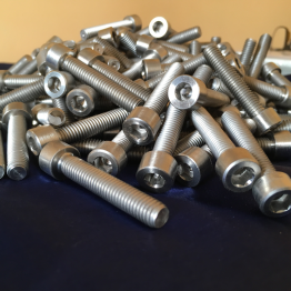 Titanium Fasteners Exporter